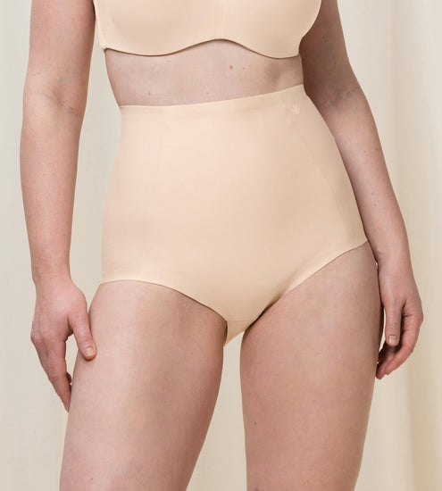 Triumph Medium Shaping Series Highwaist Panty nude beige