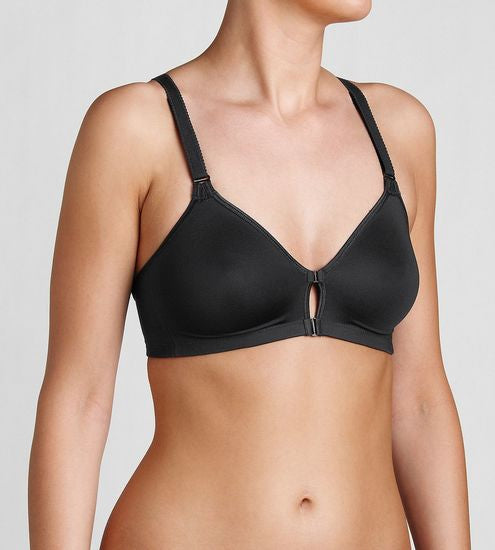 Triumph Triaction Fitness BH mit Frontverschluss black