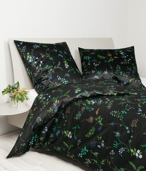 Janine Bettwäsche moments Mako-Satin nachtschattengrün oliv 98094-08
