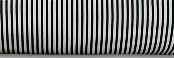 Janine Mako-Satin modernclassic schwarz Nadelstreifen