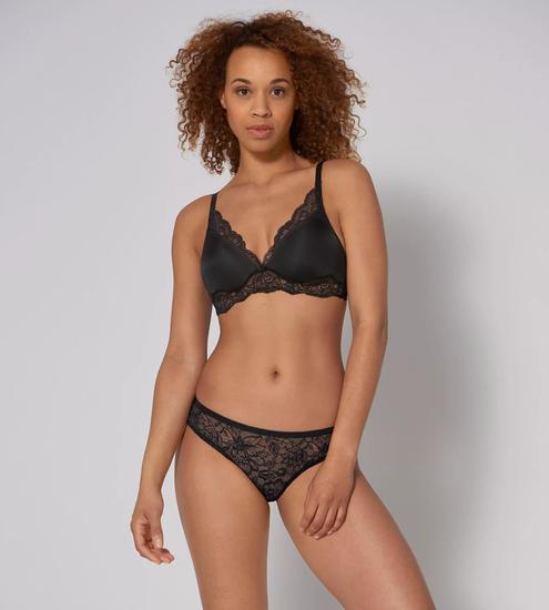 Triumph Amourette Charm Brazilian01 black