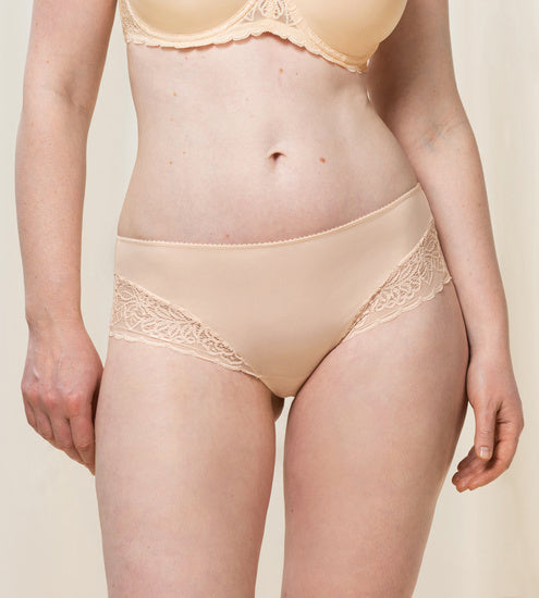 Triumph Amourette Spotlight Hipster beige