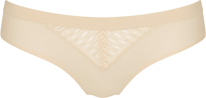 Triumph Briefs Aura Spotlight Brazilian creamy dream