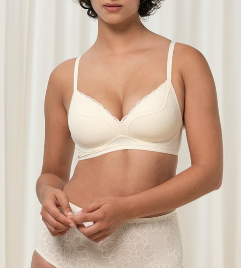 Triumph Fit Smart P01 vanille