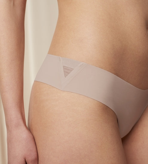 Triumph Flex Smart Highleg Brazilian soft praline