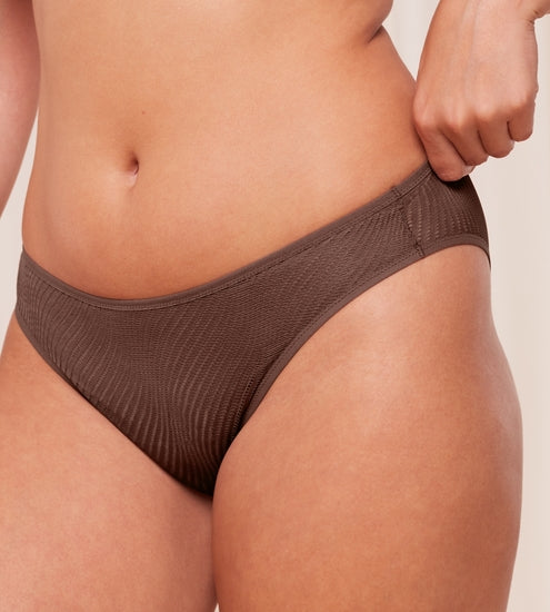 Triumph Harmony Spotlight Tai01 cocoa sugar