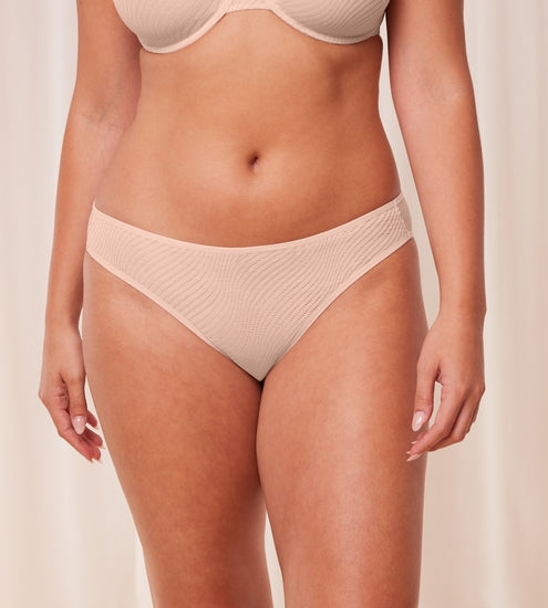 Triumph Harmony Spotlight Tai01 fig pink