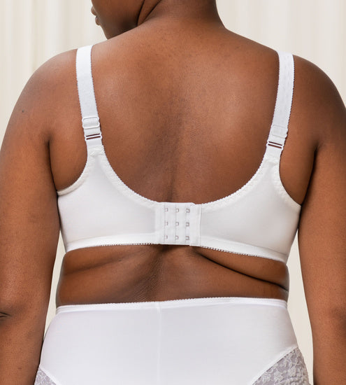 Triumph Ladyform Soft  Damen Miederwaren BH kurz Mittelträger mit Bügel weiß