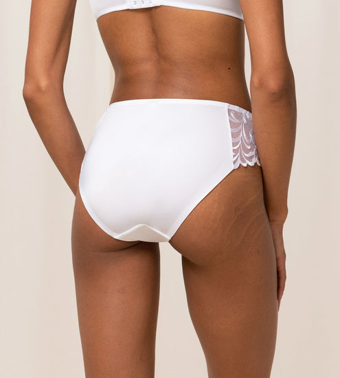 Triumph Modern Finesse Tai