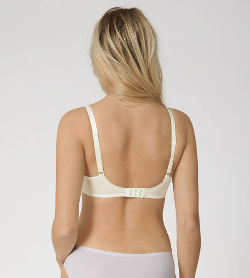 Triumph Urban Minimizer  Damen Miederwaren BH kurz Mittelträger mit Bügel vanille